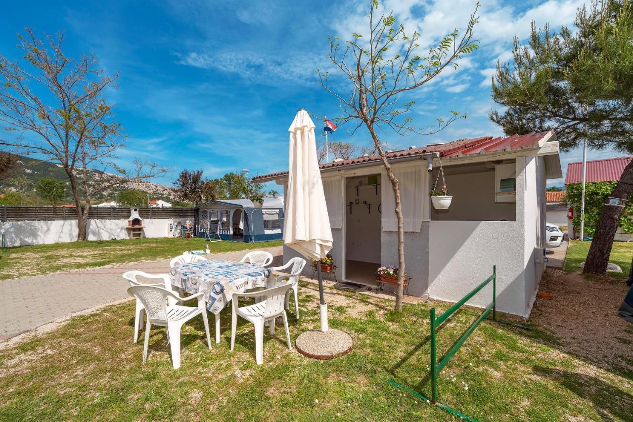 Camp Mali Bungalow Baska  Ngoại thất bức ảnh